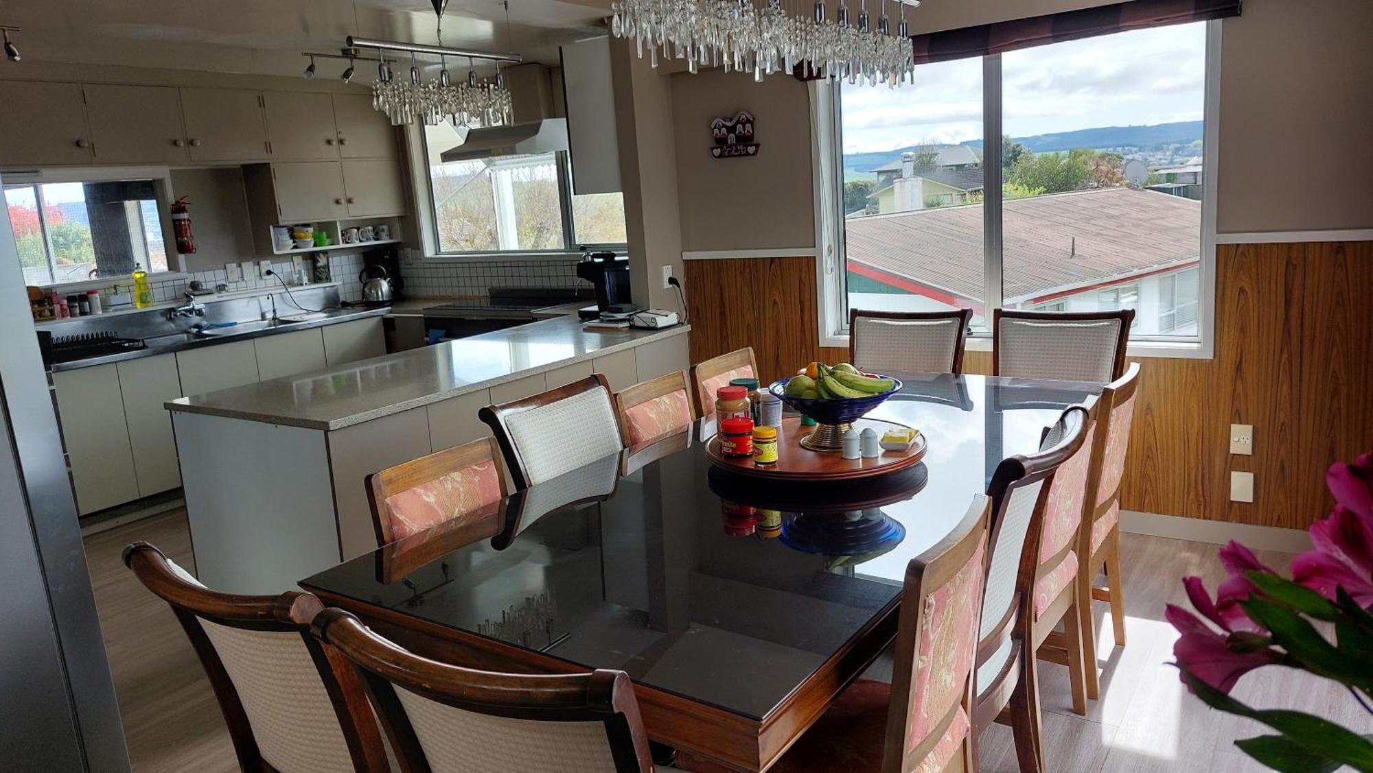 Bed And Breakfast Happy Home Taupo Accommodation Экстерьер фото