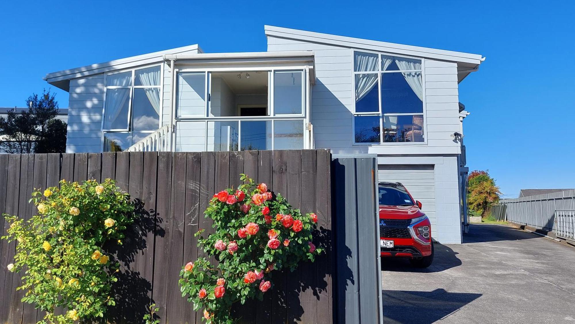 Bed And Breakfast Happy Home Taupo Accommodation Экстерьер фото