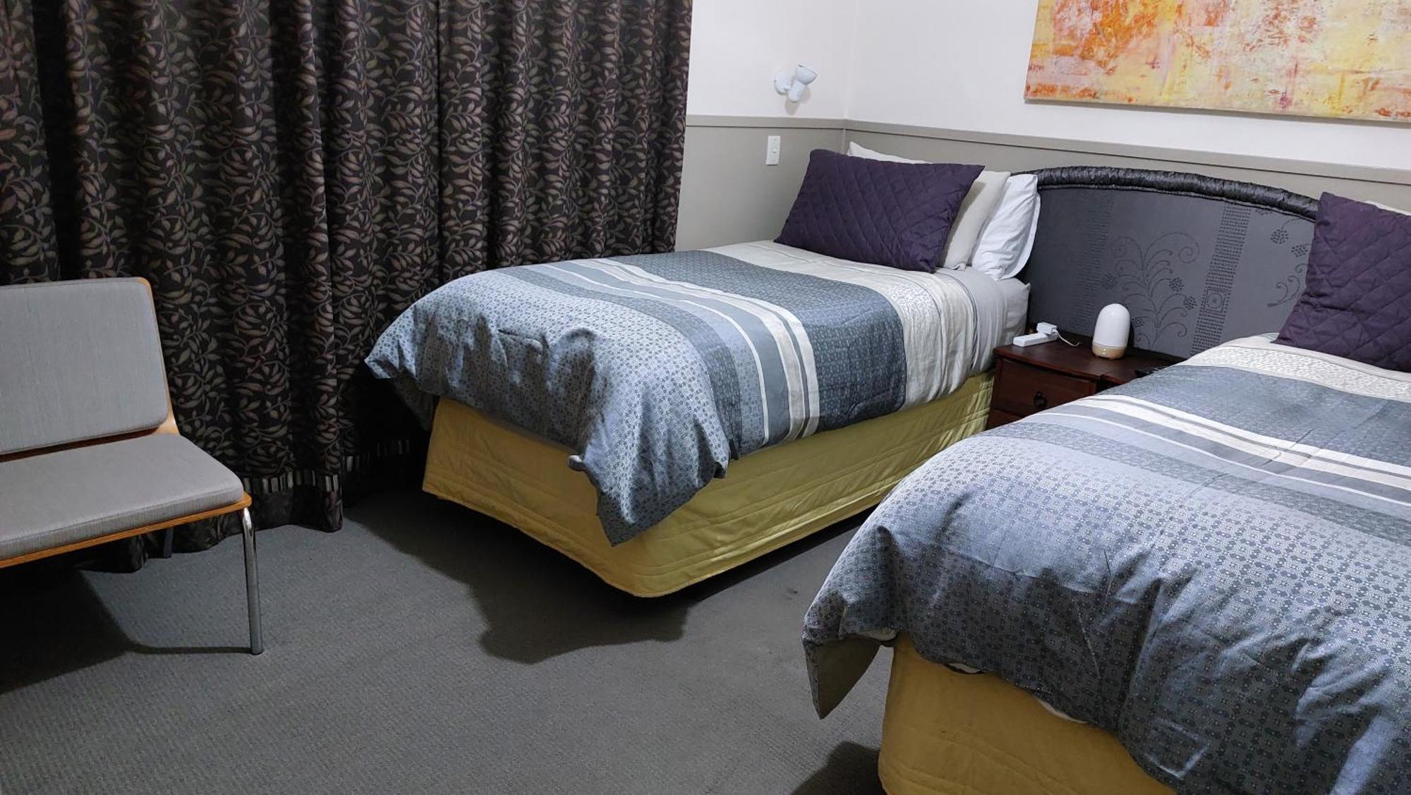 Bed And Breakfast Happy Home Taupo Accommodation Экстерьер фото