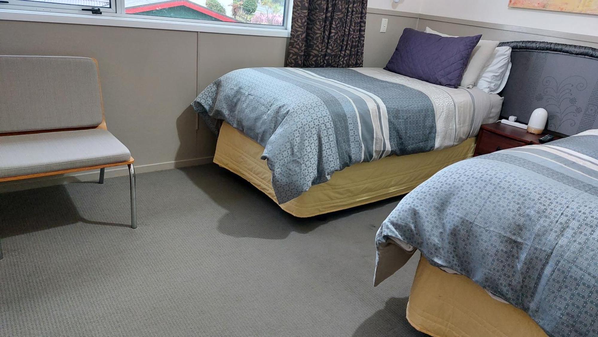 Bed And Breakfast Happy Home Taupo Accommodation Экстерьер фото
